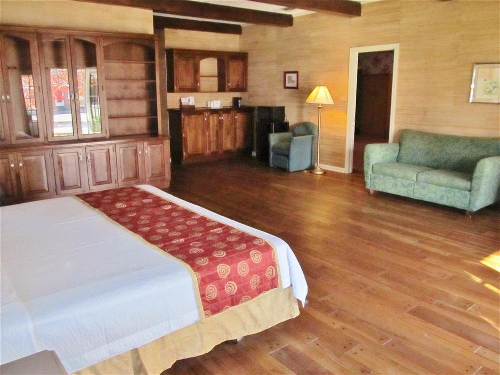 Hancock Motel Стая снимка