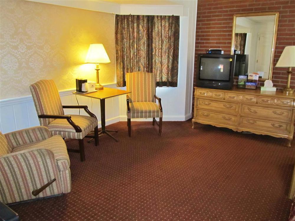 Hancock Motel Стая снимка