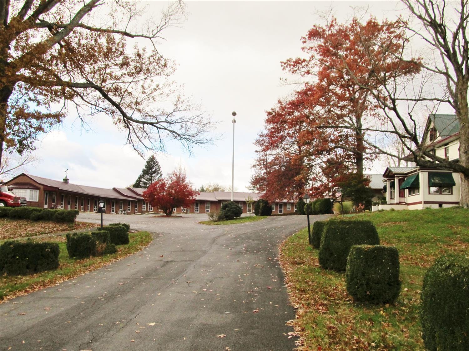 Hancock Motel Екстериор снимка