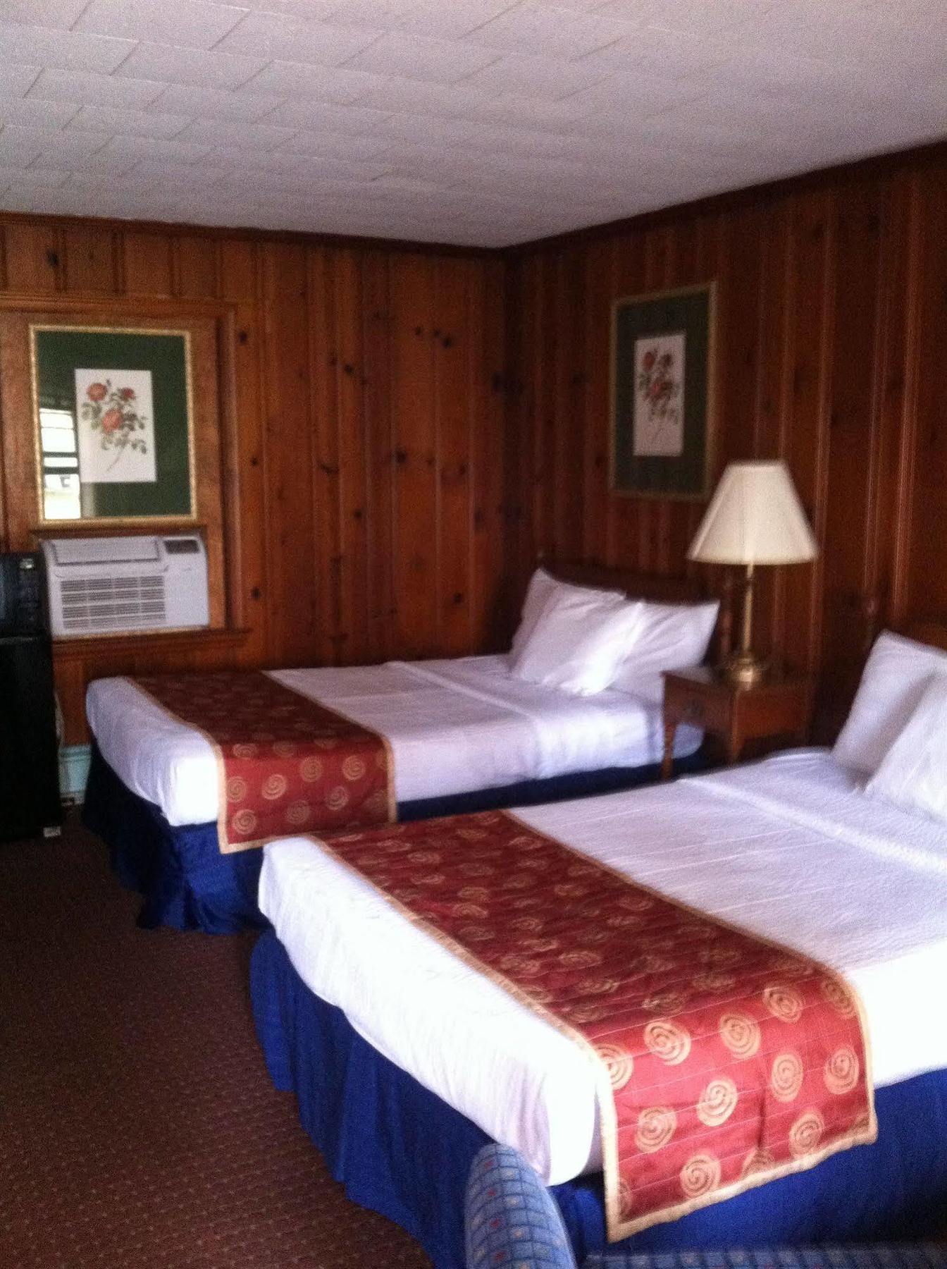Hancock Motel Екстериор снимка