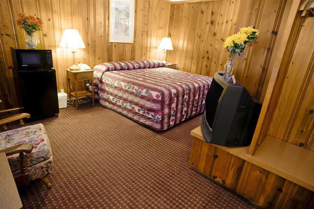 Hancock Motel Стая снимка